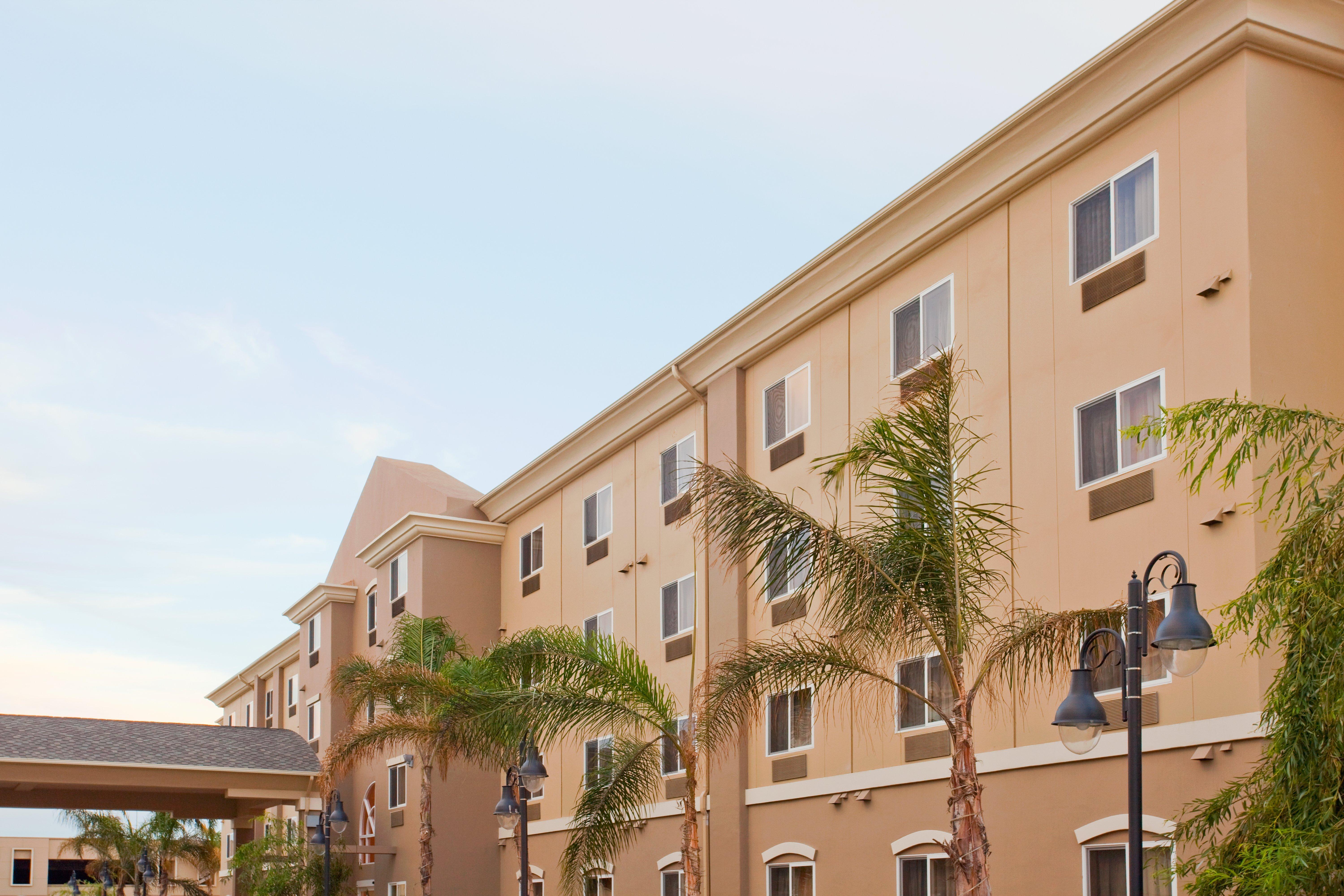 Holiday Inn Express Hotel & Suites Los Angeles Airport Hawthorne By Ihg Экстерьер фото